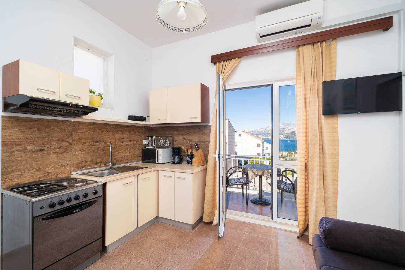 Ganze Wohnung, Ferienwohnung für 4 Personen mit Meerblick in Cavtat, Dubrovnik-Neretva