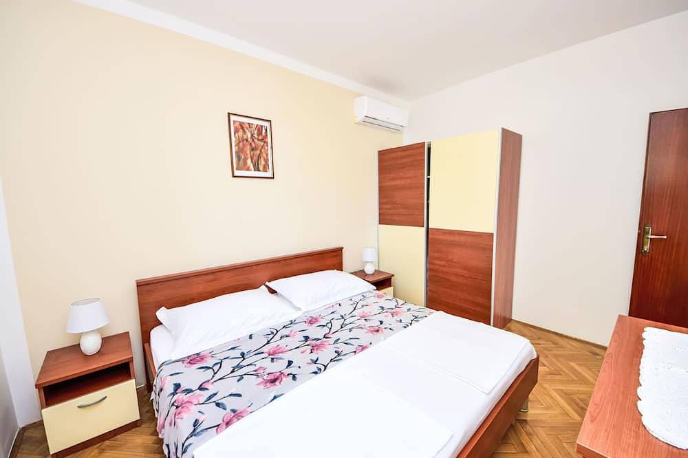 Ganze Wohnung, Ferienwohnung Lada in Marusici, Split-Dalmatien