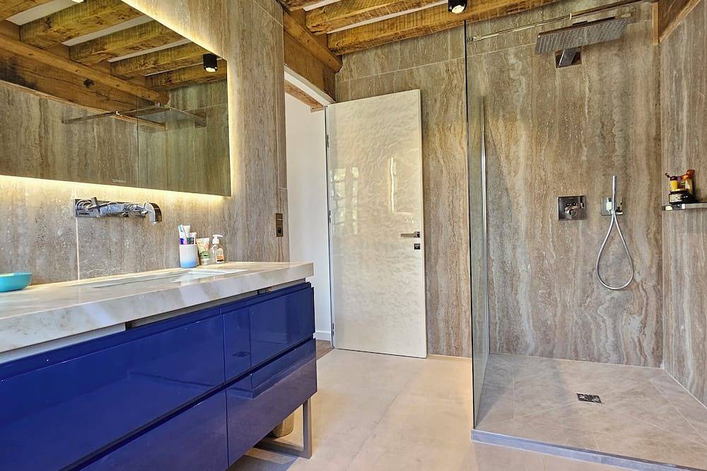 Exceptional villa, 5 bedrooms, 20m from the beach, spa. in Benerville-sur-Mer, Lisieux en omgeving