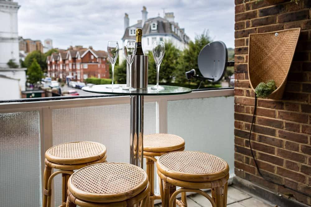 Entire apartment, Sea Downs - moments from beach in Eastbourne, East Sussex