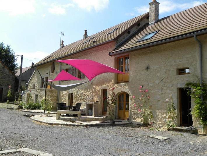 Location de vacances pour 8 personnes, avec jardin et vue, adapté aux familles à Antully - 2