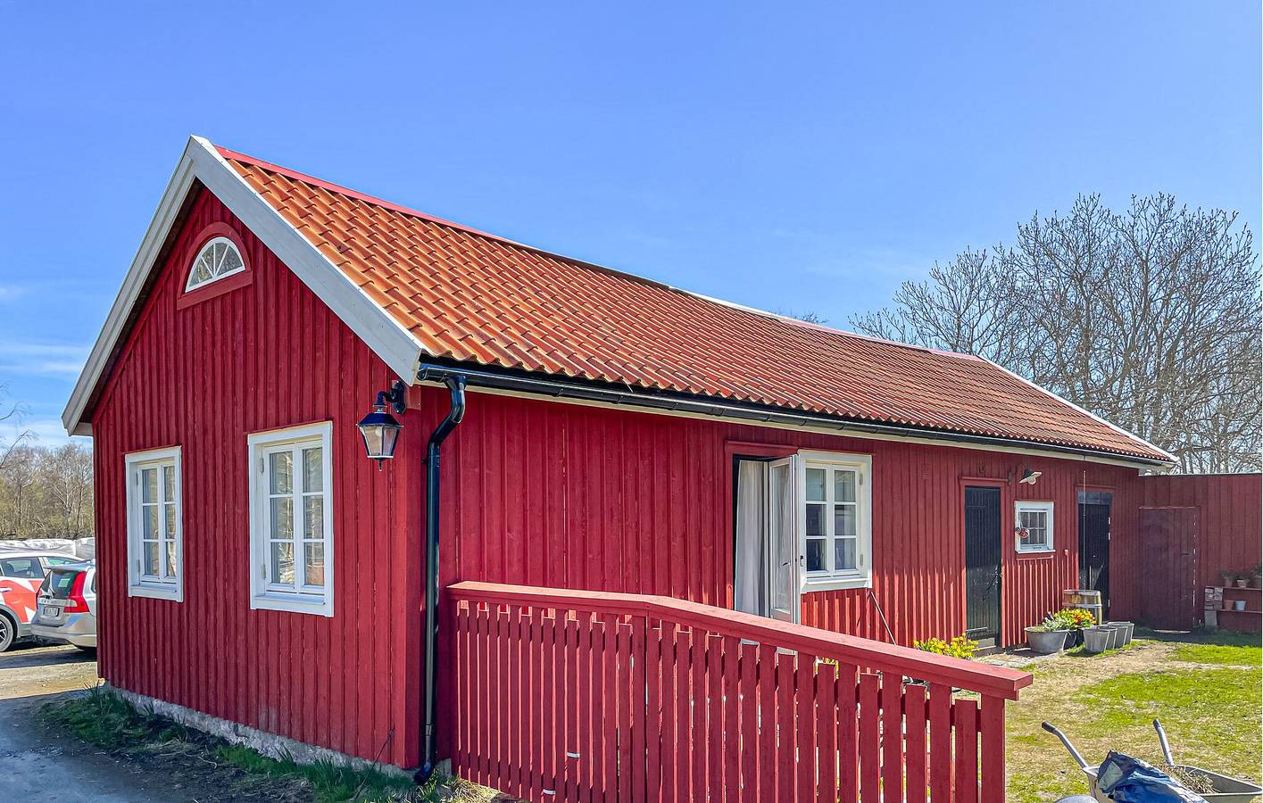 Hus för 4 Personer, med terass och trädgård