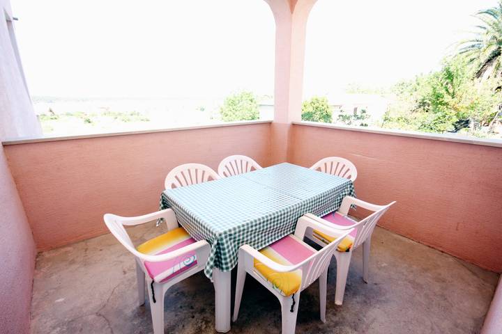 Ferienwohnung für 2 Personen, mit Balkon/Terrasse in Barbat na Rabu