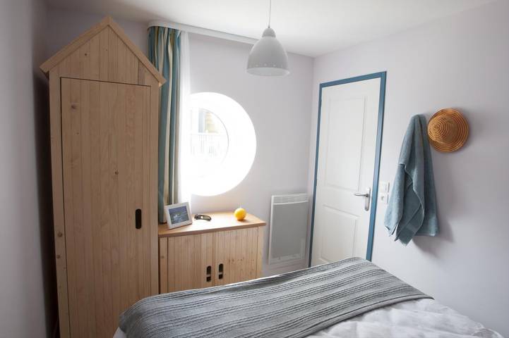 Gîte pour 3 personnes, avec piscine ainsi que jardin et terrasse, adapté aux familles à Douarnenez - 2