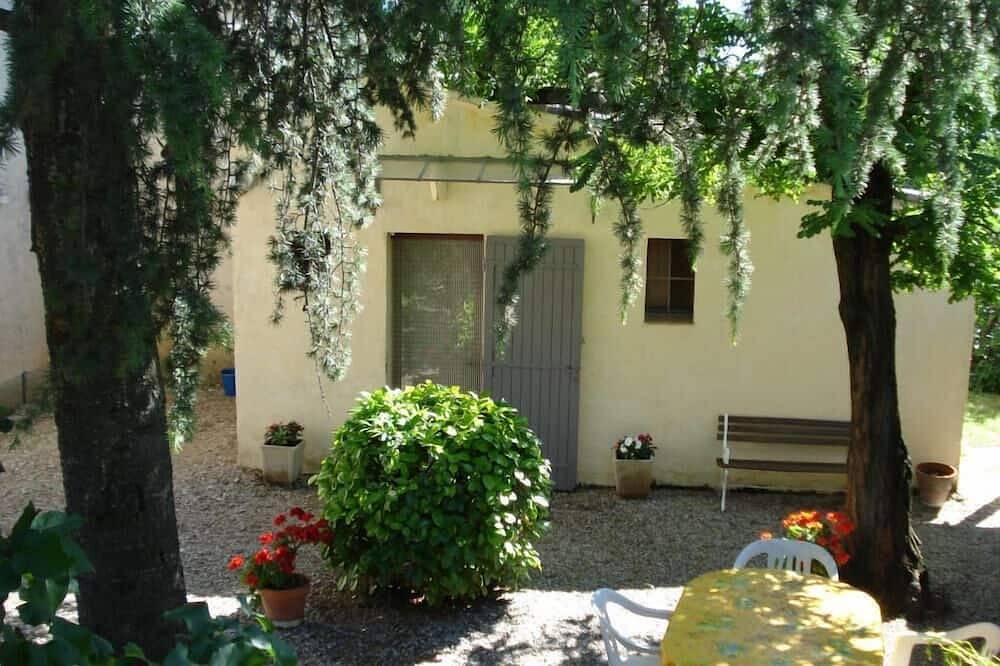 Cottage for 4 People in Bédoin, Parc naturel régional du Mont-Ventoux