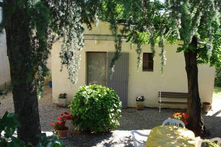 Gîte pour 4 personnes, avec Jardin et Piscine