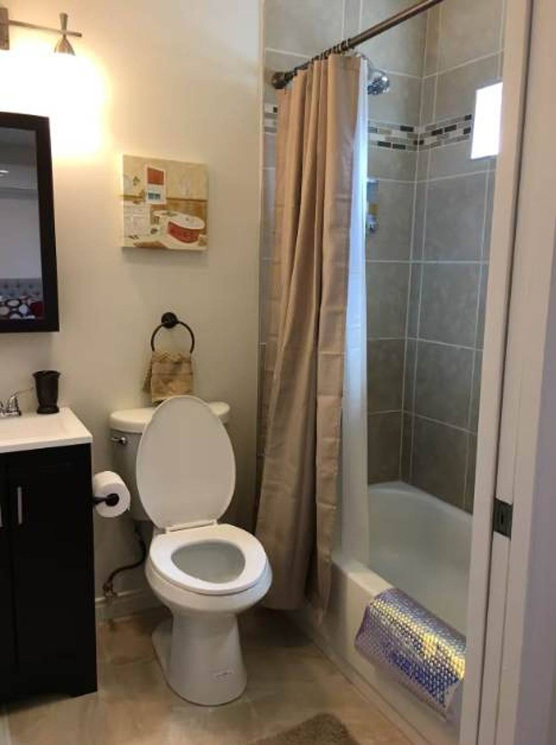 Geheel appartement, One Bedroom Central to Studios walk to Noho West in North Hollywood, Los Angeles