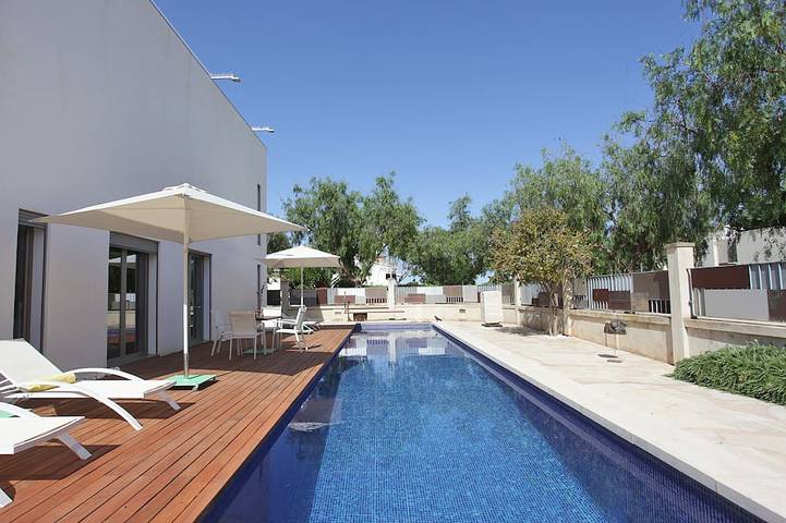 Villa pour 4 personnes, avec balcon à Porto Cristo