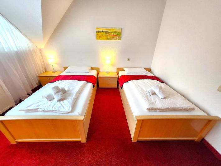 Ferienhaus für 2 Personen, mit Ausblick und Terrasse in Leuben - 2