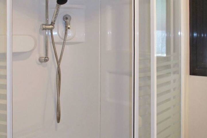 Schönes alleinstehendes Ferienhaus mit  W-Lan, Pool, Klimaanlage, TV, Terrasse, Haustiere erlaubt in Solliès-Toucas, Mittelmeerküste (Frankreich)