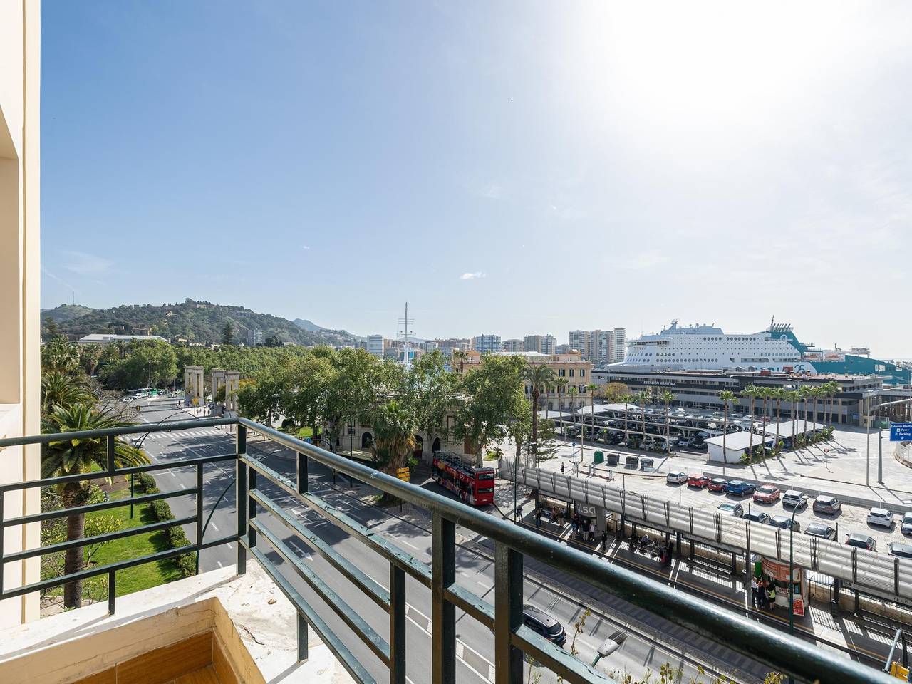 Apartamento vacacional entero, Holidays2Malaga Heredia con terraza in Málaga Centro, Málaga