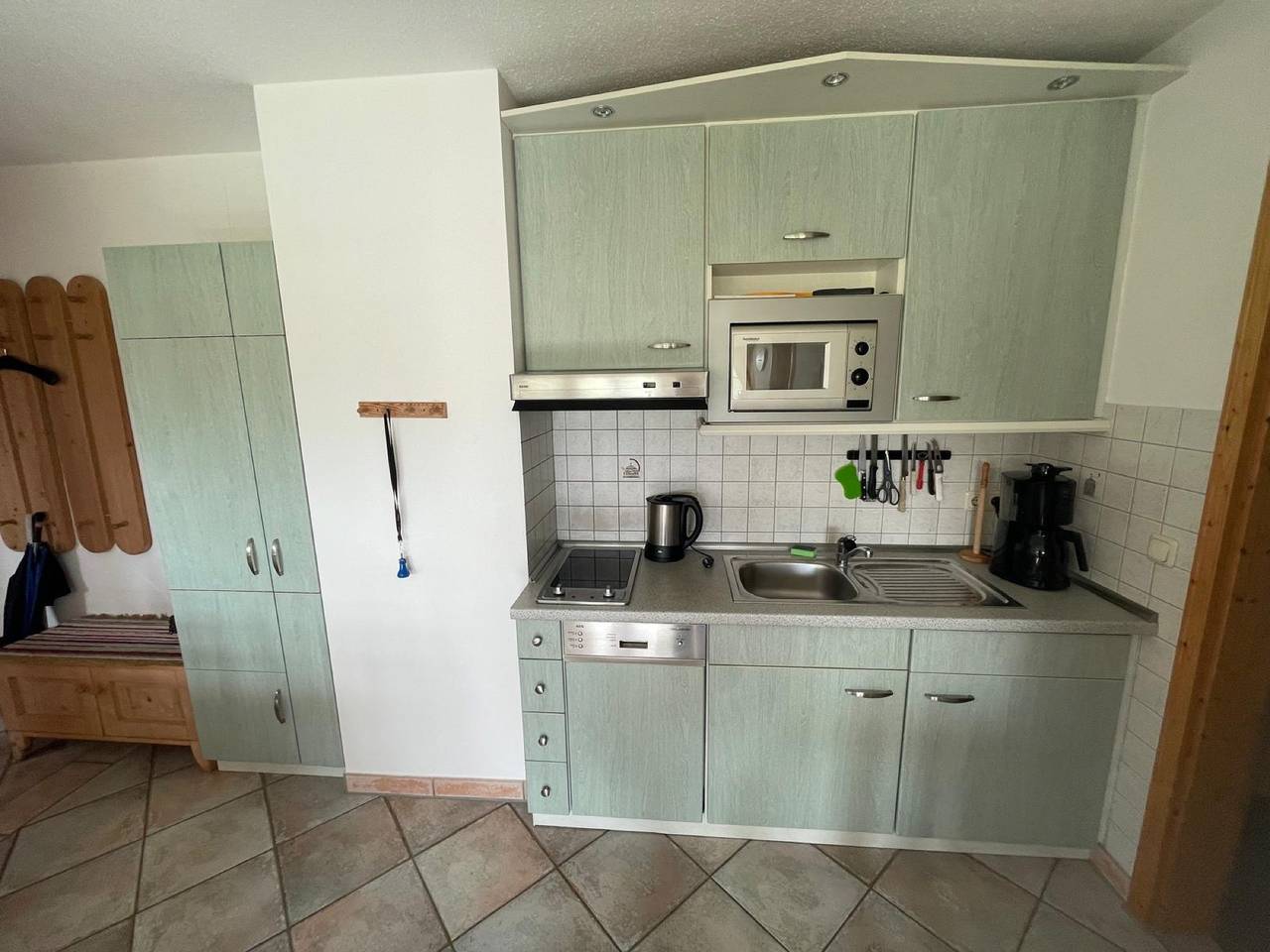 Ganze Wohnung, Ferienwohnung Am Schusterhof" mit privater Terrasse, privatem Garten und Wi-Fi in Wonneberg, Rupertiwinkel