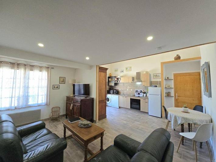 Location de vacances pour 2 personnes, avec jardin ainsi que terrasse et piscine à Lamonzie-Saint-Martin - 4