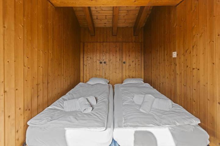 Ganze Wohnung, Piscine, Ski & Vue sur le lac – Crans 6 pers in Crans-Montana, Sion - Sierre & Umgebung