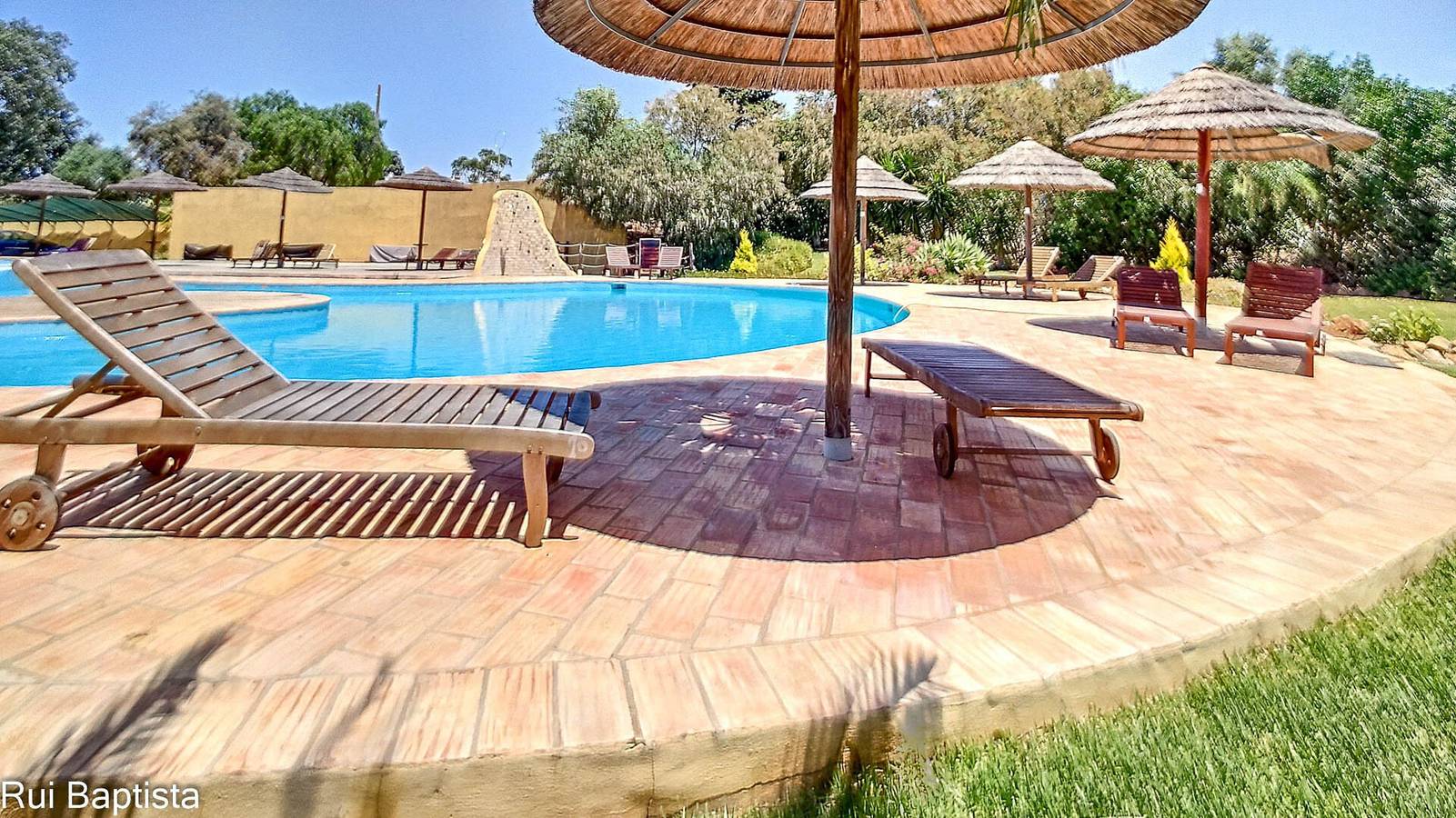 Apartamento inteiro, Apartamento 'Arrancada 14' com Vista para a Montanha, Wi-Fi & Ar Condicionado in Pêra, Alcantarilha e Pêra