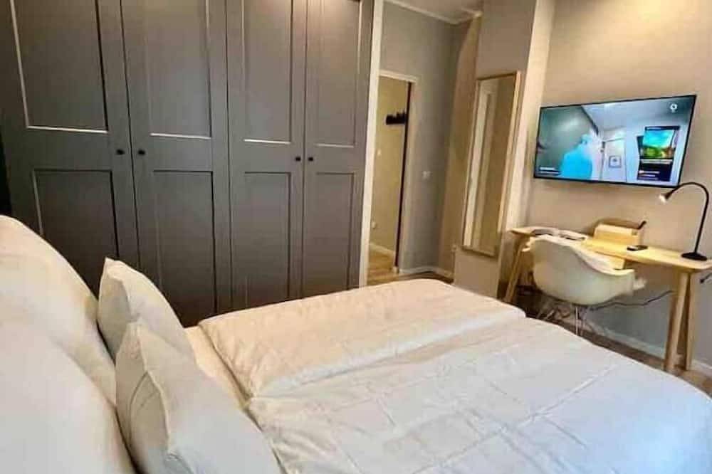 Ganze Wohnung, Im Herzen der Stadt - renovierte Erdgeschoss Wohnung mit Terrasse in Paderborn, Nordrhein-Westfalen