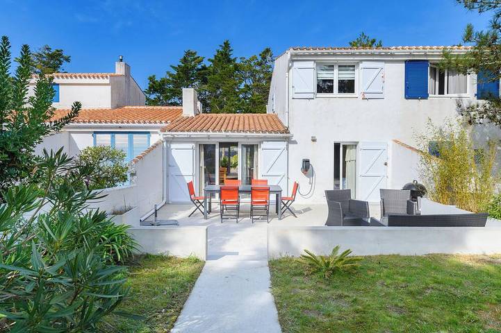 Location de vacances pour 6 personnes, avec jardin et jacuzzi dans Plage des sables d'or