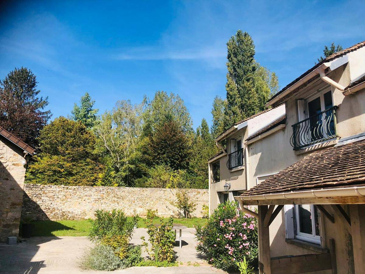 Villa with Garden View in Vernou-la-Celle-sur-Seine, Seine-et-Marne