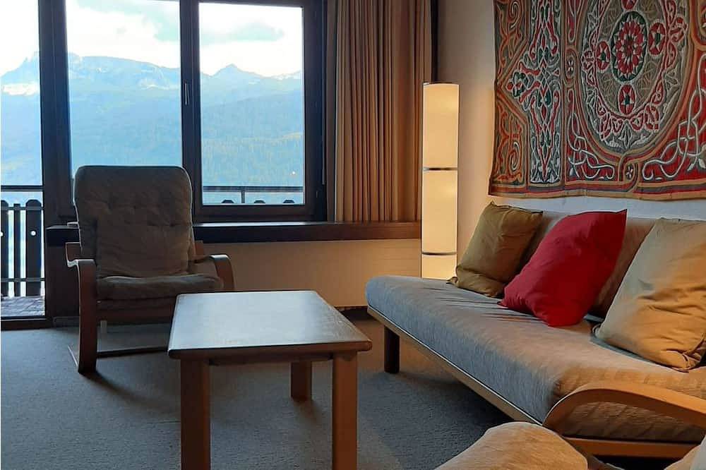 Ganze Wohnung, Bergblick Apartment Pany, (Pany). in Luzein, Plessur Alpen