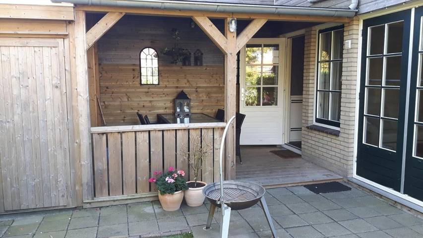 Vakantiehuis voor 4 personen, with Terras and Tuin as well as Uitzicht in Sneek