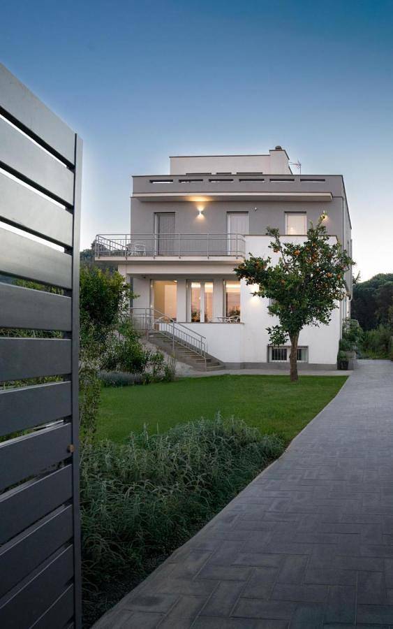 Gîte pour 4 personnes, avec vue ainsi que jardin et vue sur le lac à Bracciano - 2