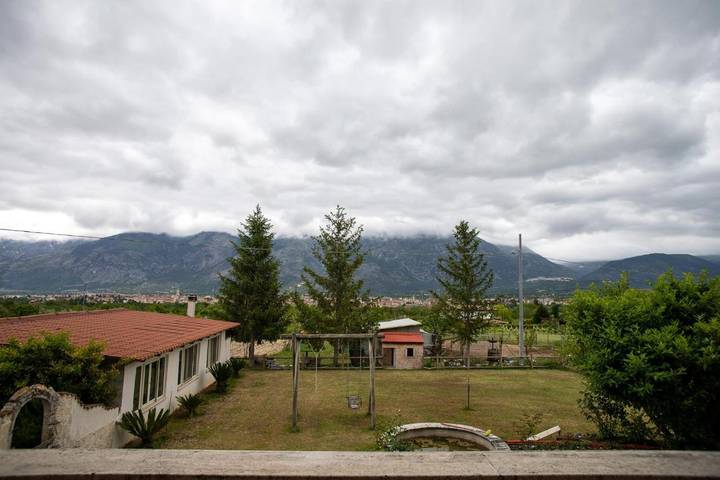 Gîte pour 3 personnes, avec vue et balcon à Introdacqua - 2