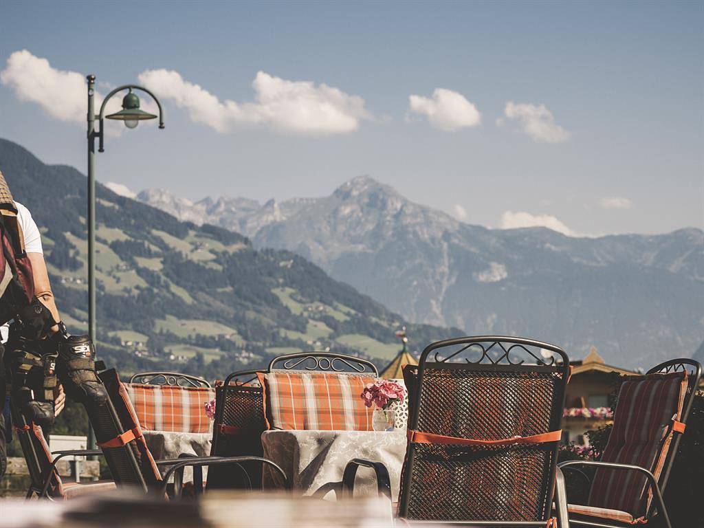 Doppelzimmer mit Dusche, Wc in Tuxer Alpen, Ried im Zillertal