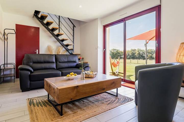 Gîte pour 4 personnes, avec jardin à Ligné