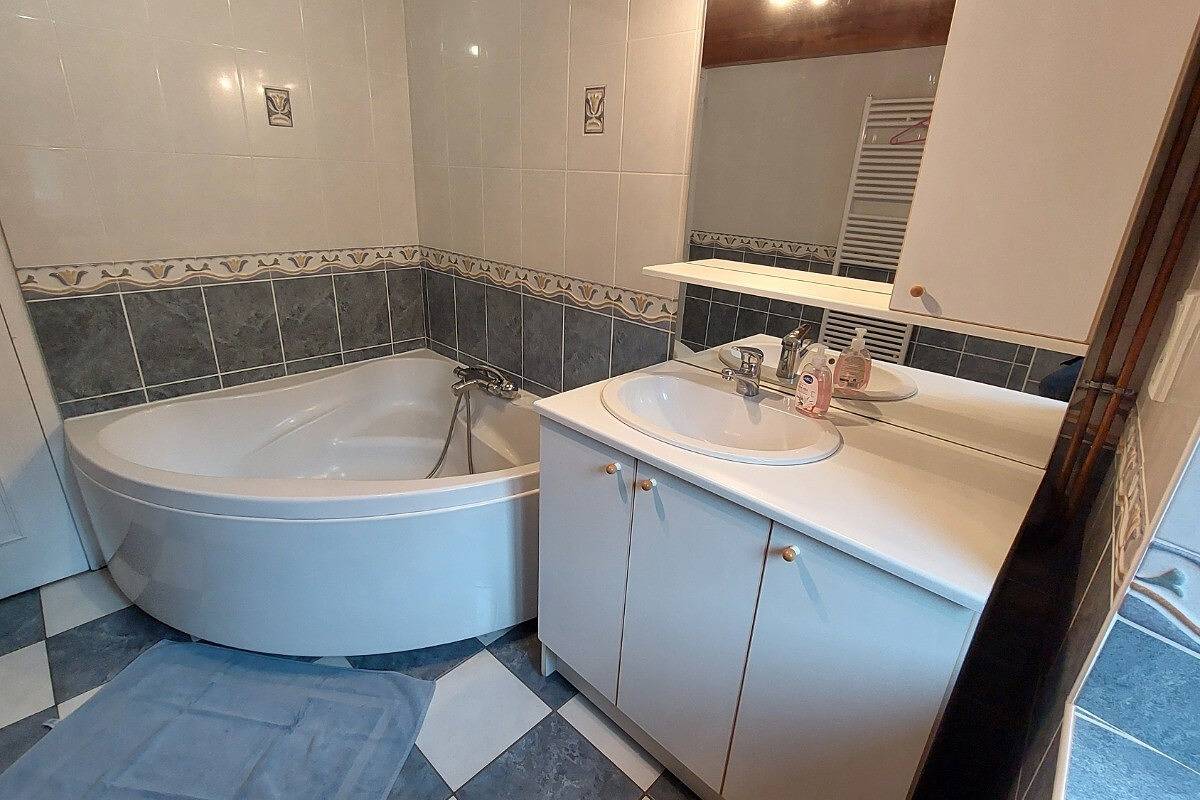 Grand gite 12 personnes proche du lioran in Thiézac, Región de Aurillac