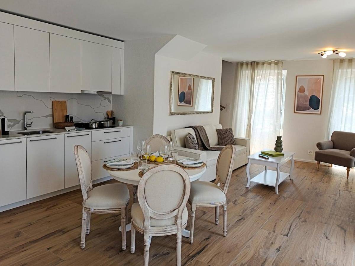 Appartement entier, Zogbi Hospitality Aubonne 4 in La Vaux, Aubonne