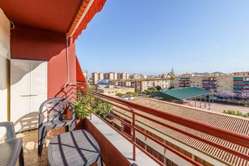 Holiday Apartment for 6 People in Fuengirola, Costa del Sol, Photo 1