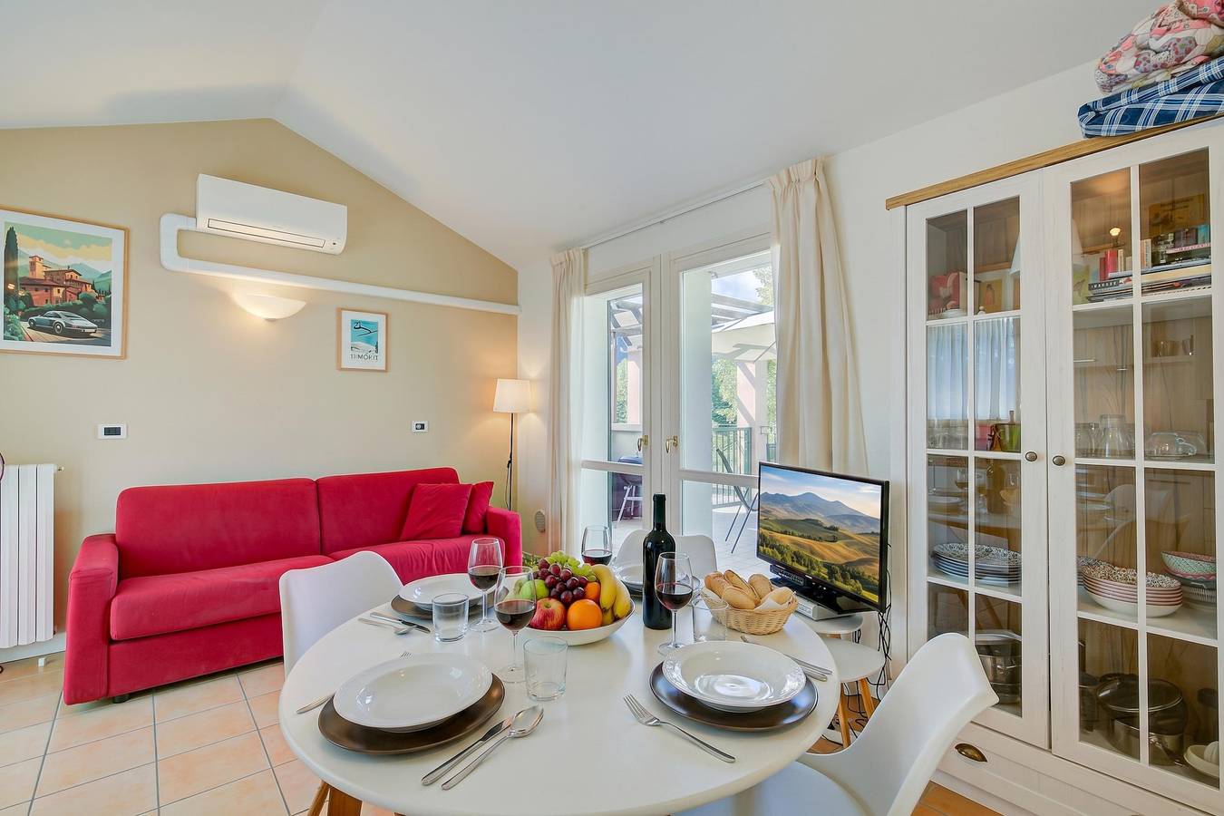 Ganze Wohnung, Ferienwohnung für 4 Personen mit Terrasse in Porlezza, Gemeinde Porlezza