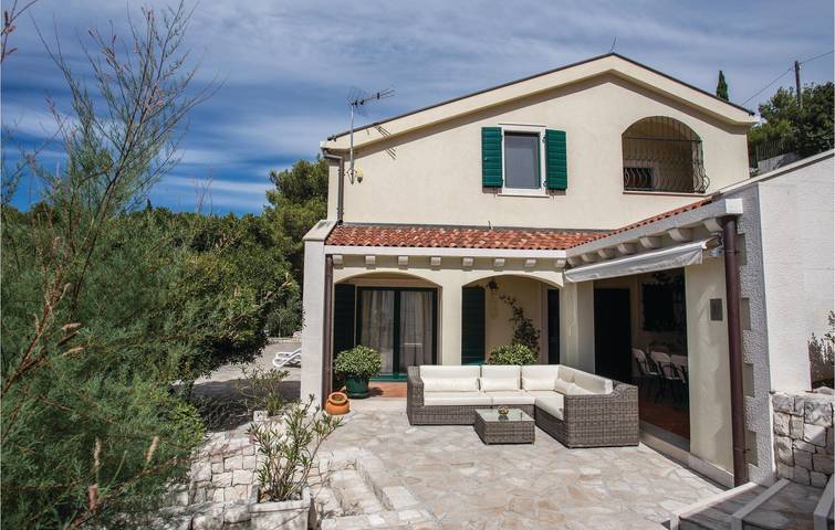 Gemütlich, 1,5 km vom Strand entfernt: Stilvolles Apartment mit WLAN und Terrasse in Klek, Dubrovnik-Neretva