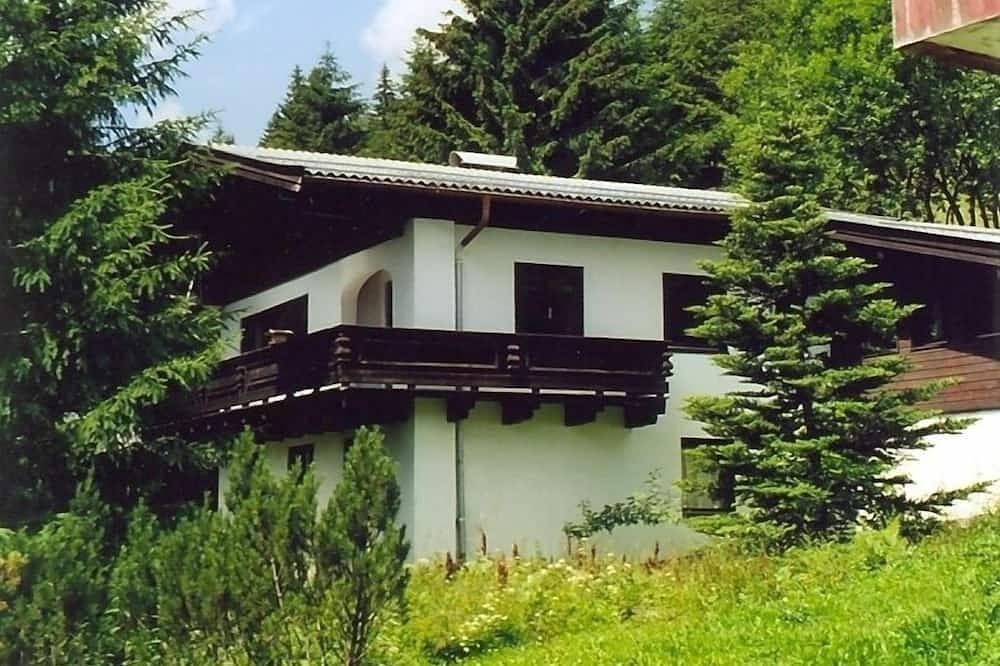Sehr ruhig gelegenes, freistehendes Ferienhaus für bis zu acht Personen. in Hinterglemm, Saalbach-Hinterglemm