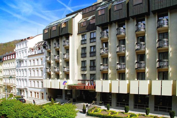 Hotel für 2 Personen, mit Pool und Ausblick sowie Sauna und Garten, mit Haustier in Karlsbad