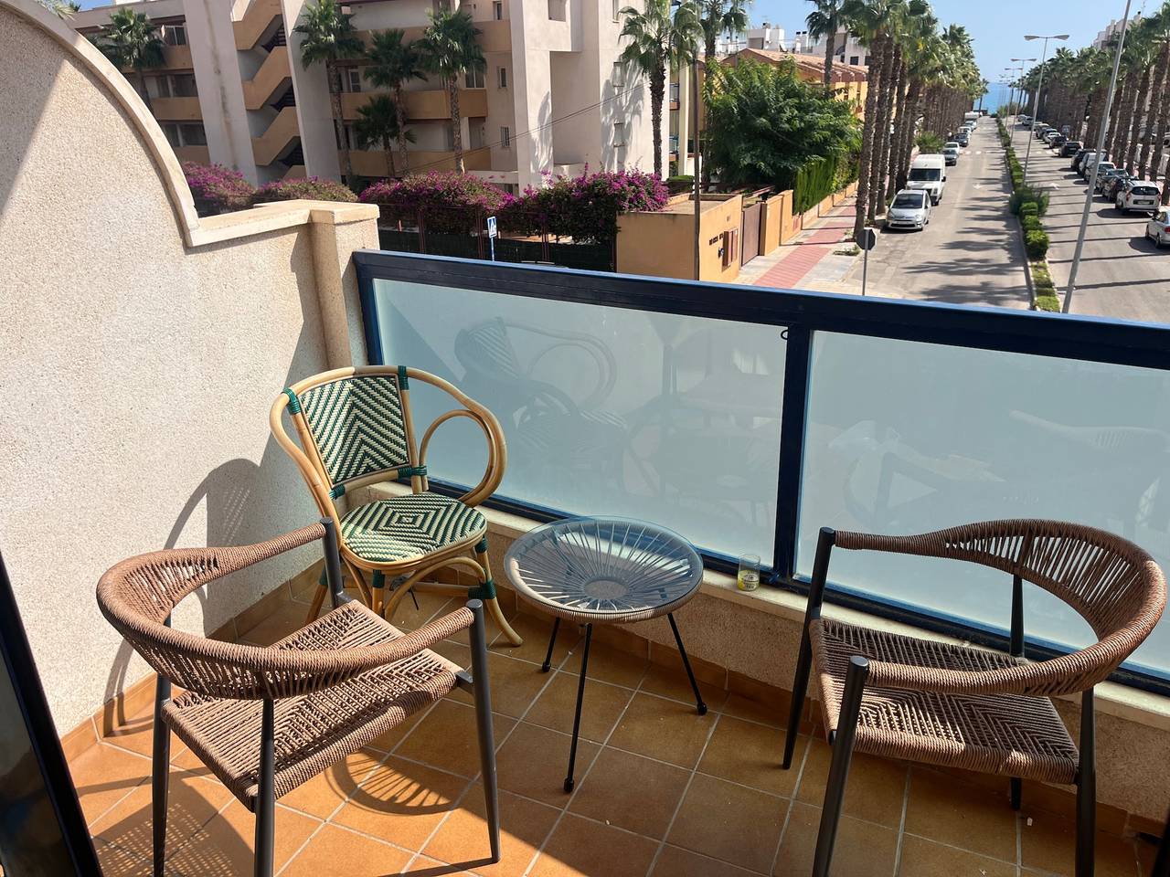 Apartamento vacacional entero, Sea View 2-Bed Apartment - 9 Night Max Stay in Orihuela, Costa Blanca