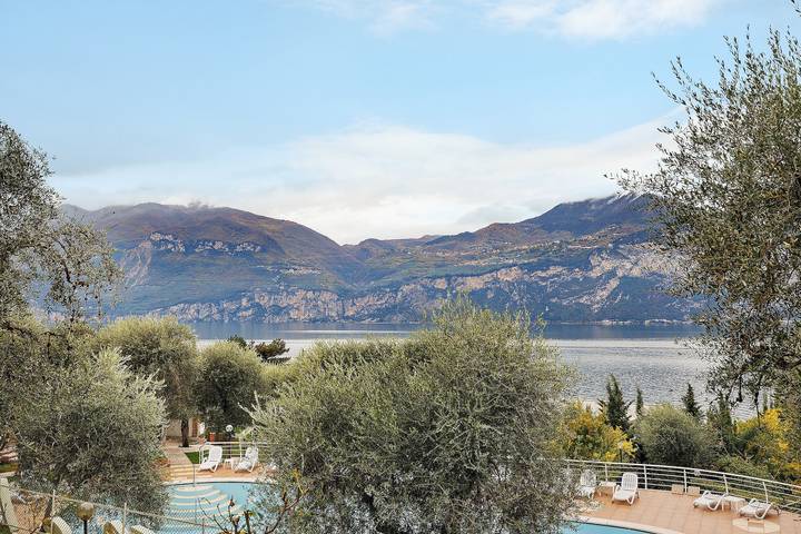 Appartamento intero, Appartamento 'Bungalow Pit Stop' con vista lago, Wi-Fi e aria condizionata in Brenzone, Prealpi Gardesane