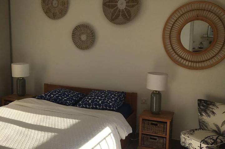 Gîte pour 5 personnes, avec terrasse dans Office De Tourisme De Toulon - 2