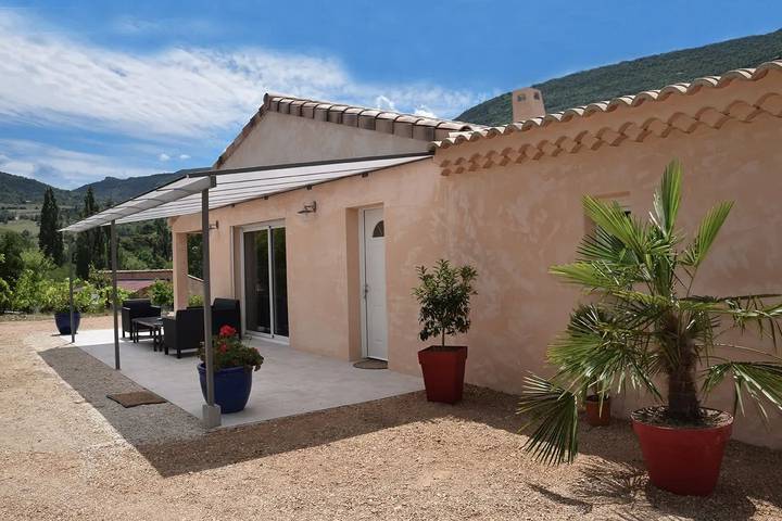 Maison de vacances pour 10 personnes, avec terrasse ainsi que jardin et piscine dans la Drôme - 2