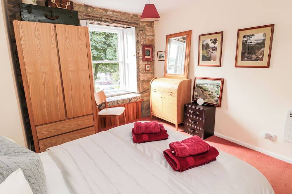 Simonside Apartment, romantic, character holiday cottage in Rothbury in Rothbury, Northumberland National Park