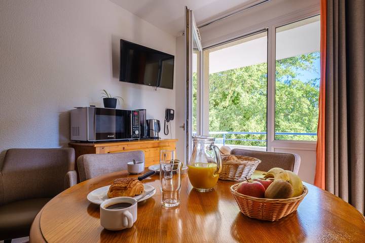 Gîte pour 4 personnes, avec Balcon à Lons-le-Saunier