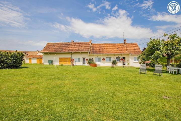 Gîte pour 4 personnes, avec Terrasse et Jardin