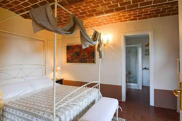 Agriturismo per 4 persone, con terrazza e giardino, con animali domestici in Soriano nel Cimino