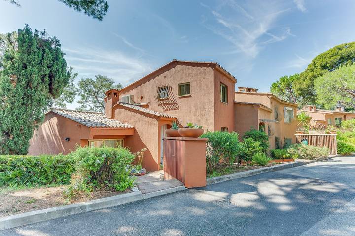 Villa D'Eze VI4518 By Riviera Holiday Homes in Èze, Costa mediterránea (Francia)