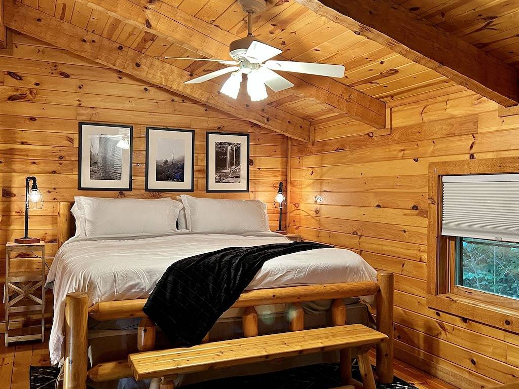 Echte Blockhaus auf einem Fischteich-Free Wifi-Keine steilen Straßen-1. 5 Mi bis Pkwy-Haustiere Ok in Sevierville, Sevier County