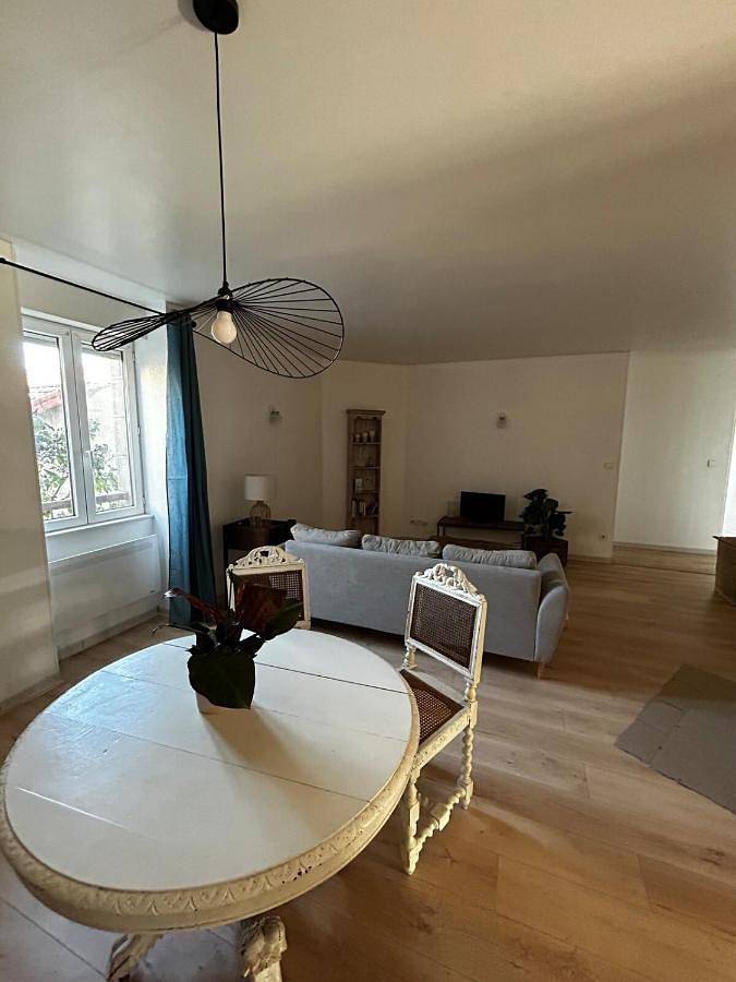 Gîte pour 5 personnes, avec terrasse à Rochechouart - 4