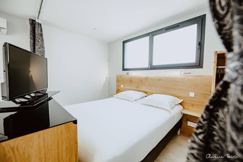 Appartement entier, Studio T1 plain-pied tout confort à 100m des thermes in Vals-les-Bains, Parc naturel régional des Monts d'Ardèche