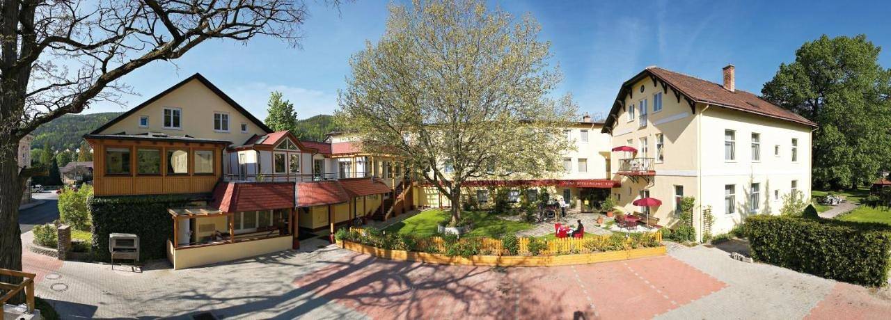 Hotel für 3 Personen, mit Whirlpool und Terrasse sowie Garten und Sauna in Payerbach