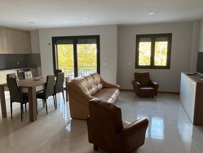 Apartamento de férias para 8 pessoas, com vista e terraço em Bragança