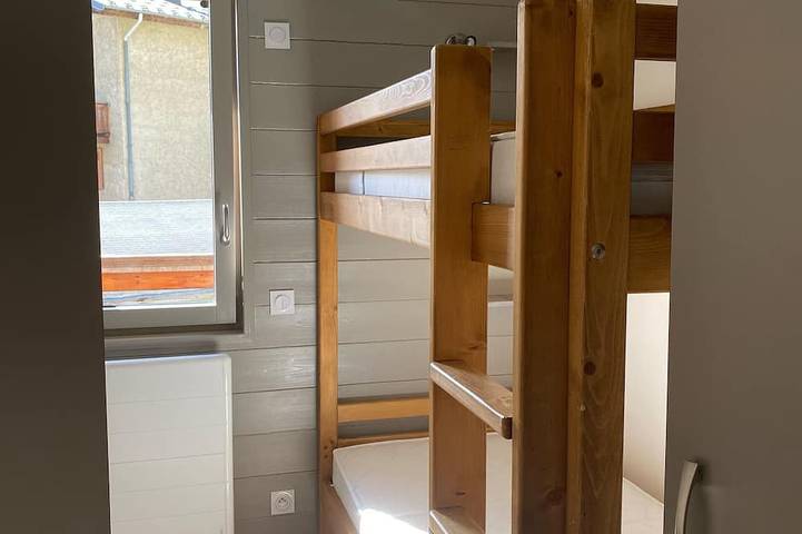 Entire apartment, Appartement Alliant Confort et Charme au Coeur du Village de Lanslevillard in Lanslevillard, Massif de la Vanoise